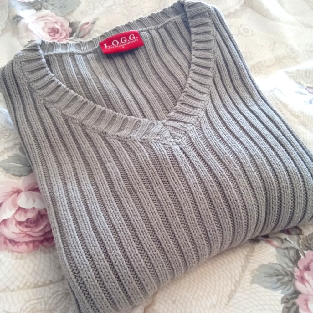 LOGG Ribbed V Neck Cropped Sweater